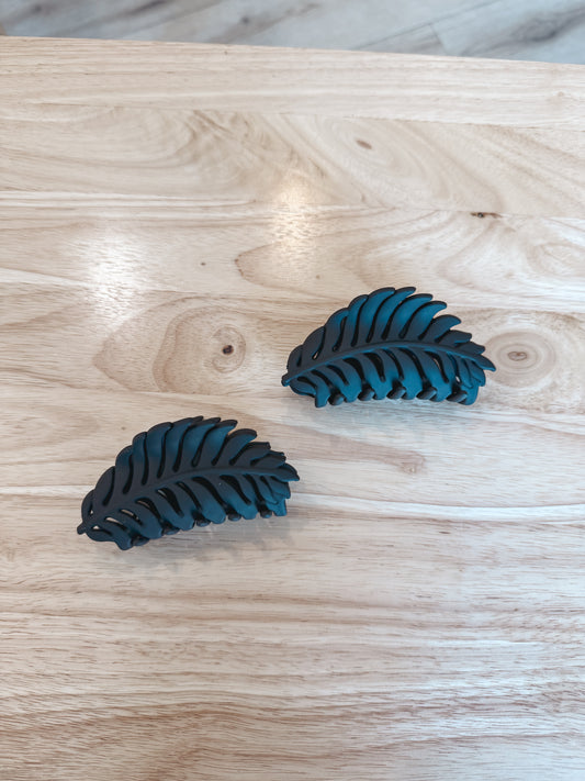 Matte Leaf Claw Clips